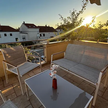 Apartament Dalmare