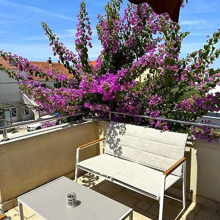 Apartament Dalmare